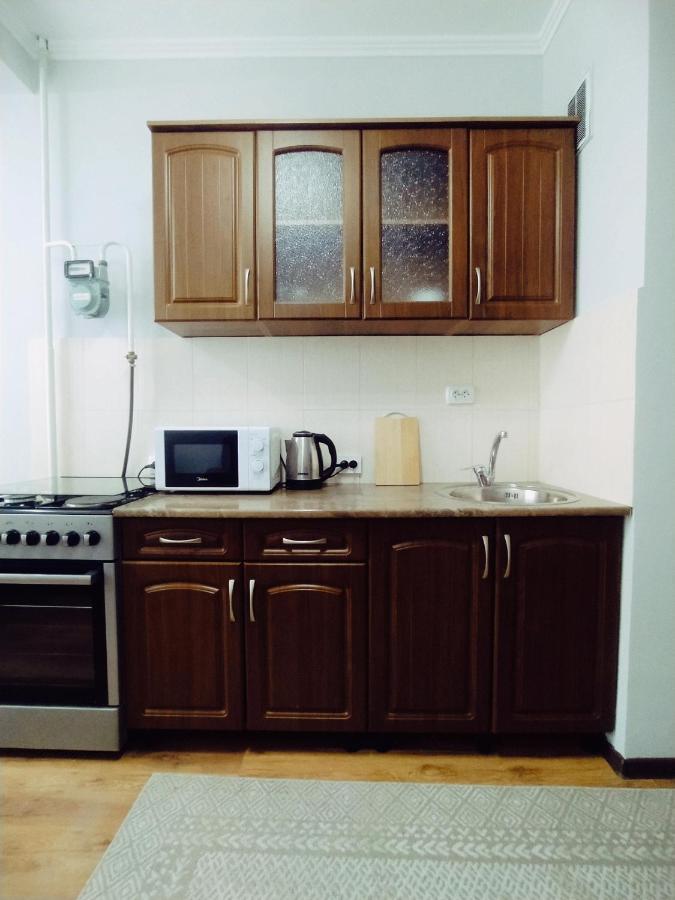 Aura On Turusbekova Street 124 Apartment Bishkek Ngoại thất bức ảnh